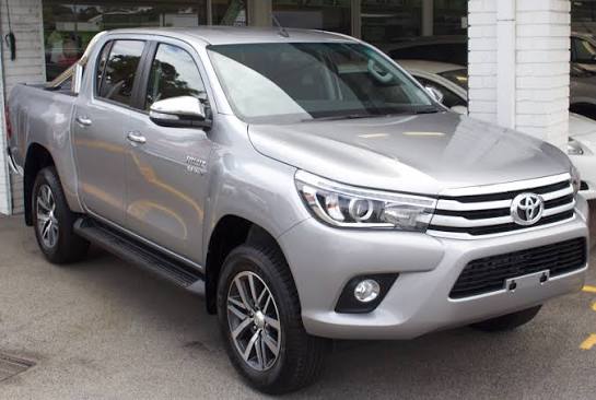 Pickup vehicles for site supervision and project logistics.